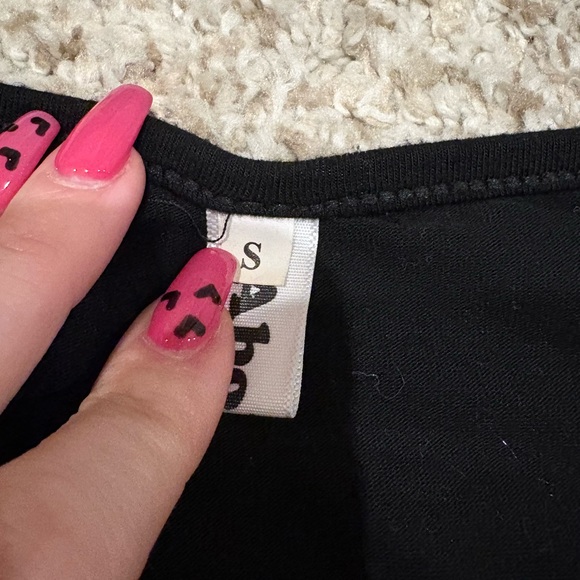 Crossover Blouse - Picture 2 of 4